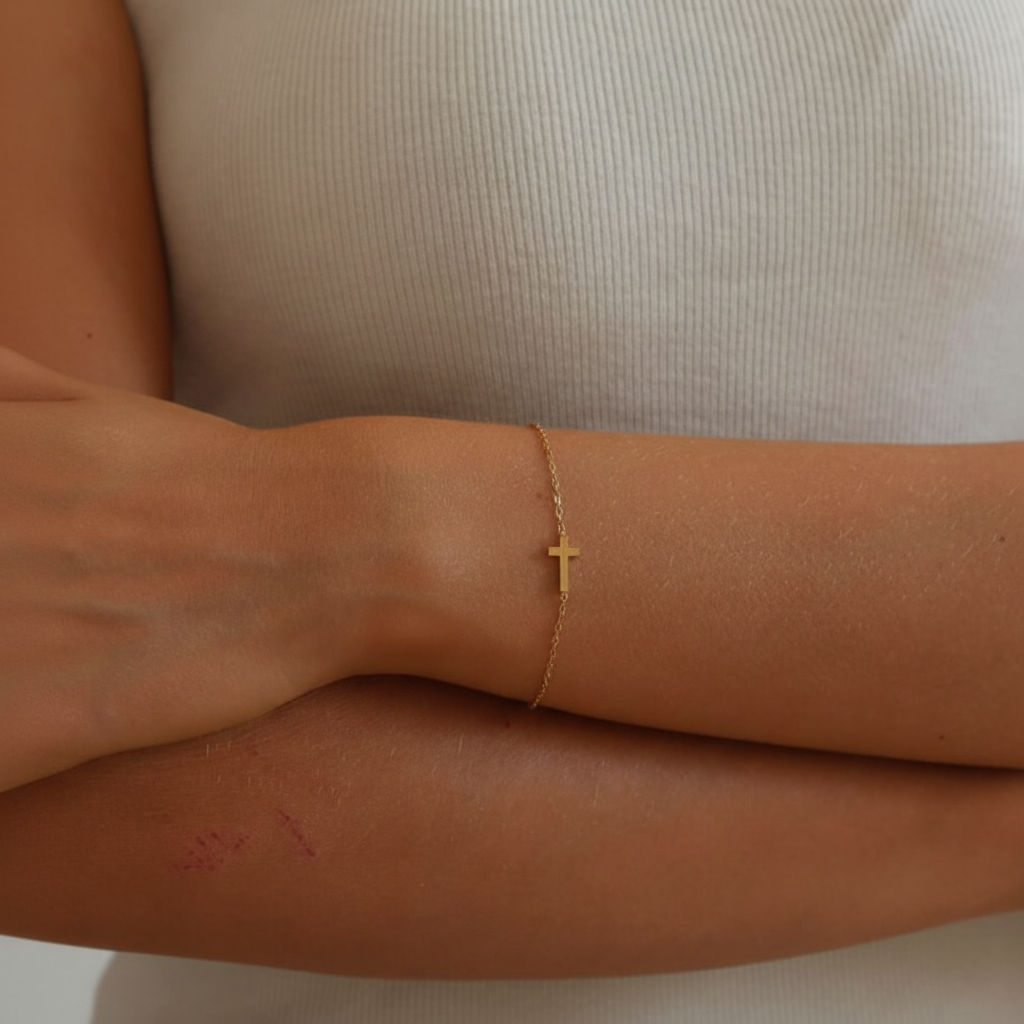 1:1 square format cross bracelet