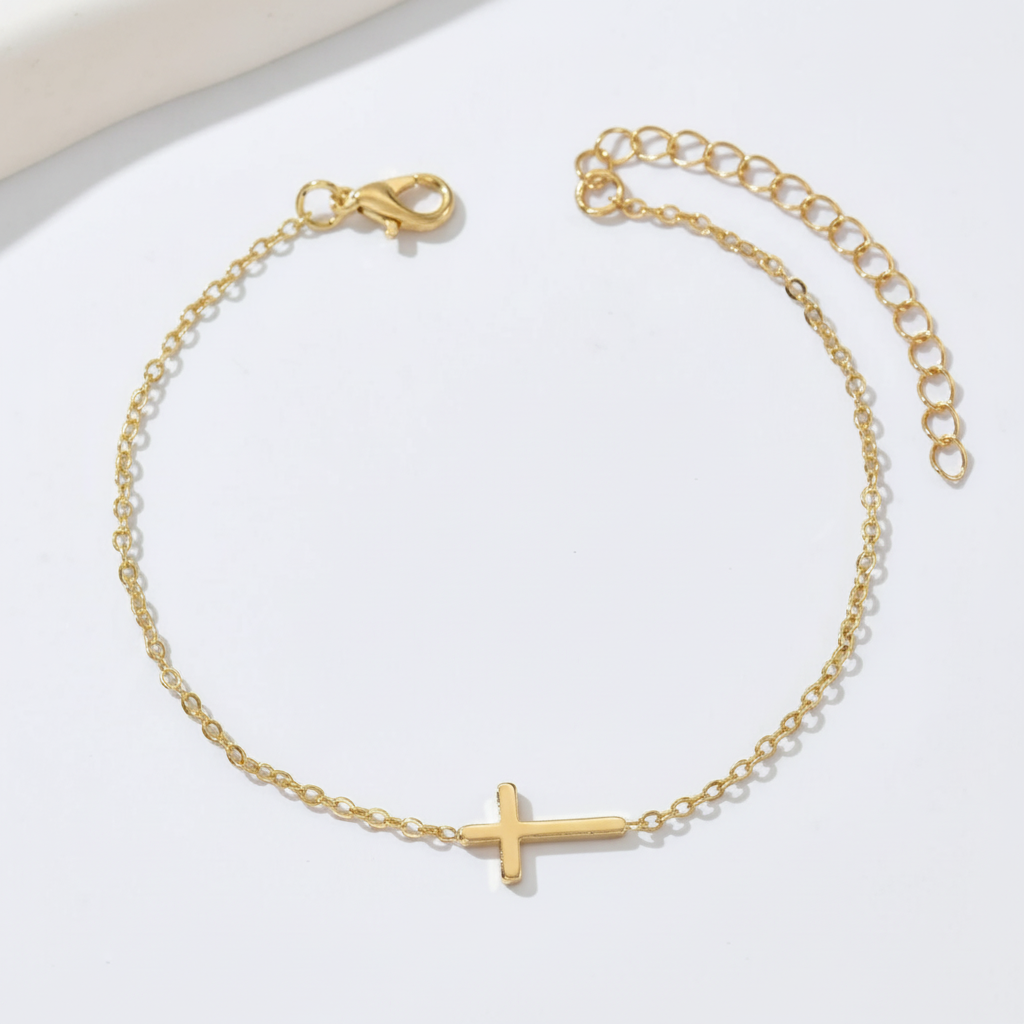Cross bracelet in circular display